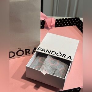 Pandora Giftbag and Pandora gift box two piece New condition
